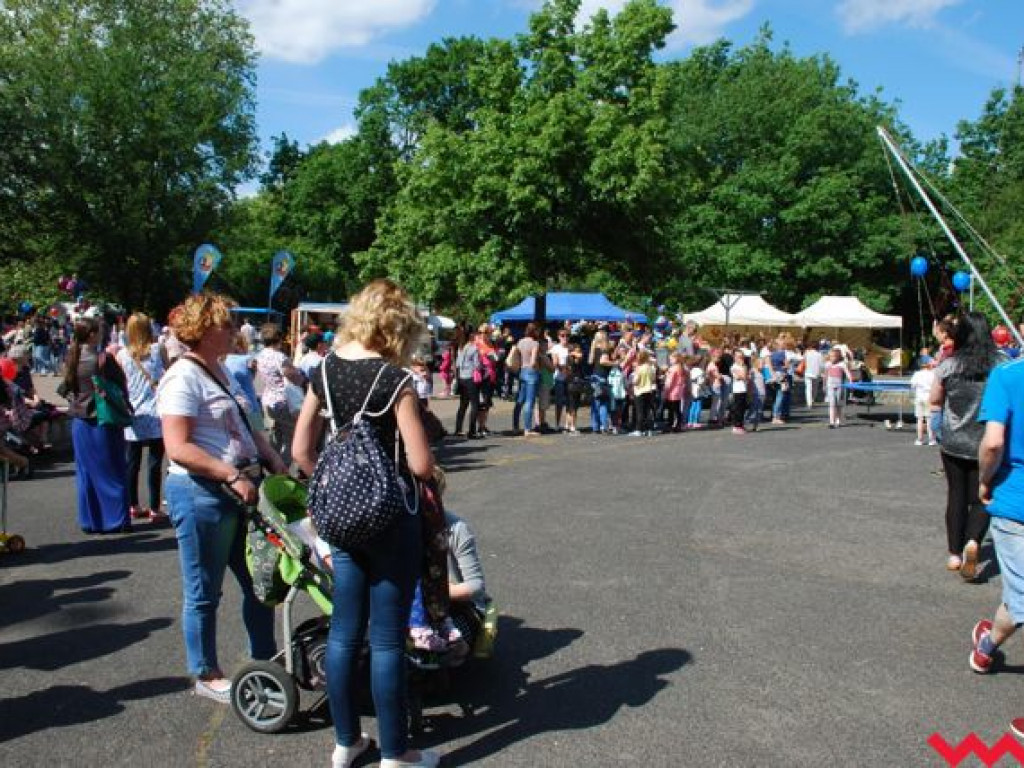 Disneyland odwiedził Wrześnię – Dzień Dziecka w  parku im. Dzieci Wrzesińskich