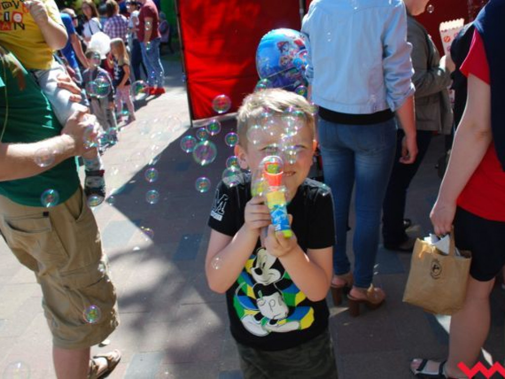Disneyland odwiedził Wrześnię – Dzień Dziecka w  parku im. Dzieci Wrzesińskich