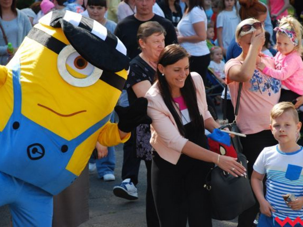 Disneyland odwiedził Wrześnię – Dzień Dziecka w  parku im. Dzieci Wrzesińskich