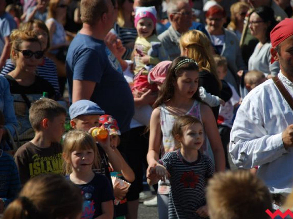 Disneyland odwiedził Wrześnię – Dzień Dziecka w  parku im. Dzieci Wrzesińskich