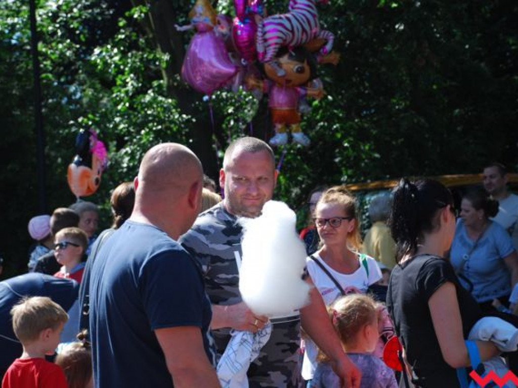 Disneyland odwiedził Wrześnię – Dzień Dziecka w  parku im. Dzieci Wrzesińskich