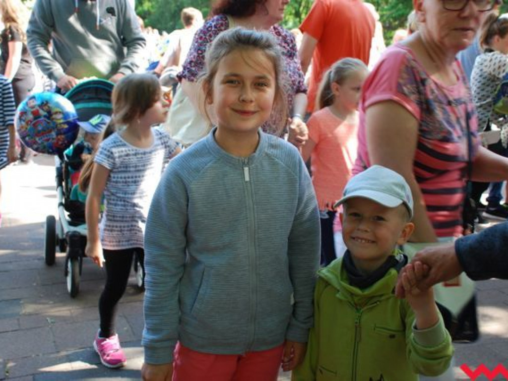 Disneyland odwiedził Wrześnię – Dzień Dziecka w  parku im. Dzieci Wrzesińskich