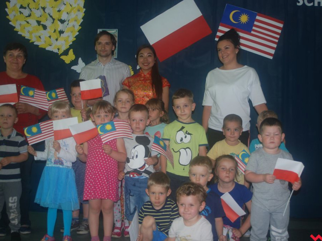Uczniowie Szkoły Podstawowej w Górnych Grądach poznawali Malezję