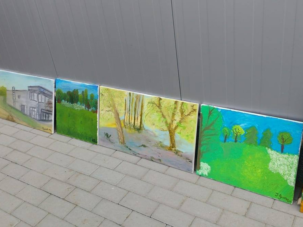 Krajobraz Starczanowa okiem malarzy - amatorów.  Różnorodne prace artystów w różnym wieku