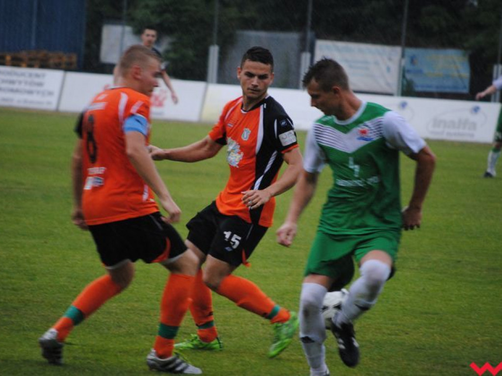 Derby dla Warty, rezerwy Victorii Września musiały uznać mniej chaotycznych w decydujących momentach graczy z Pyzdr (galeria)