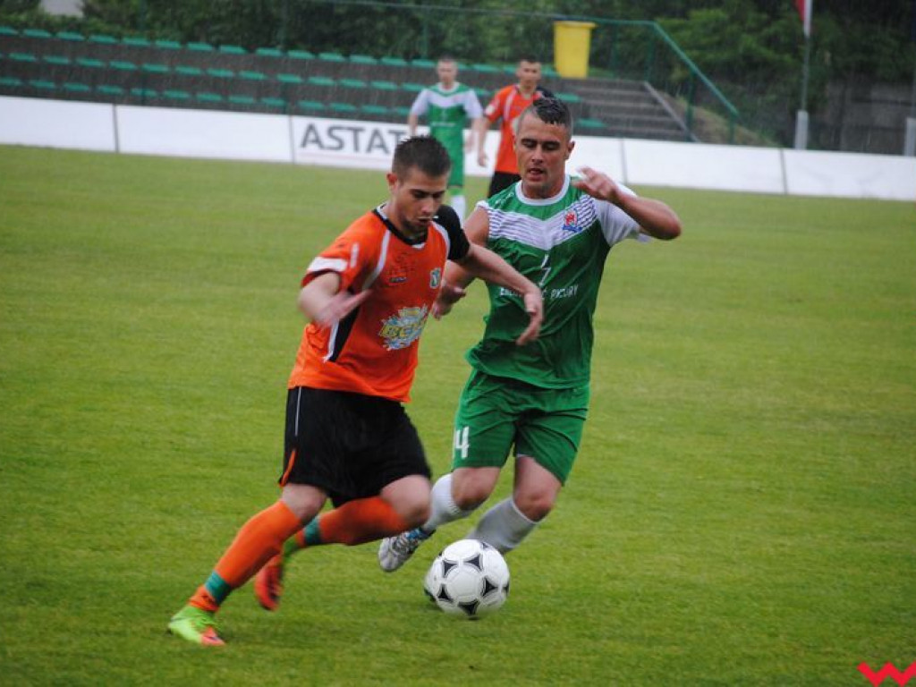 Derby dla Warty, rezerwy Victorii Września musiały uznać mniej chaotycznych w decydujących momentach graczy z Pyzdr (galeria)