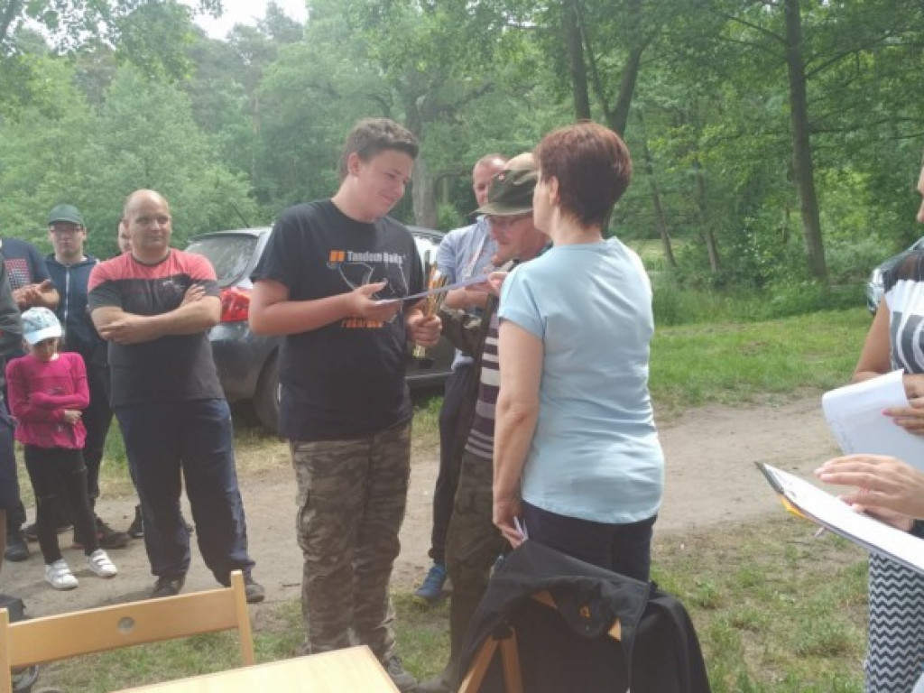 Zaprosili dzieci i młodzież na zawody wędkarskie