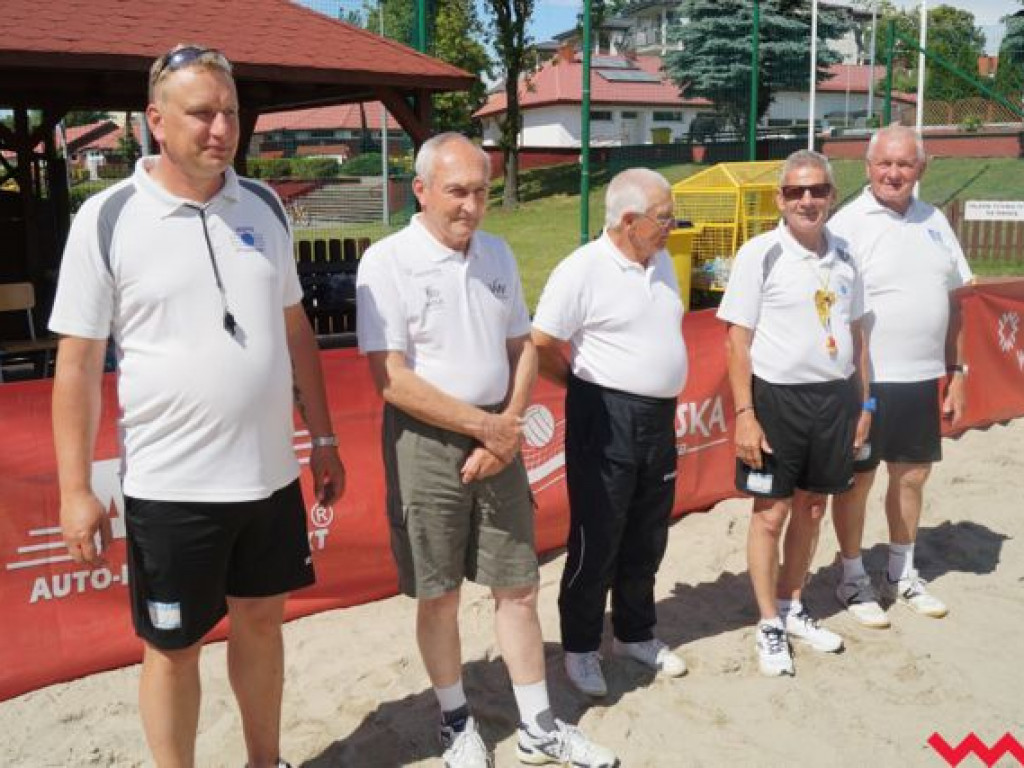 Najlepiej w siatkówkę grali strażacy z Konina