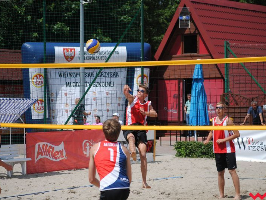 Brąz Gimnazjady dla dziewcząt Gimnazjum nr 2 we Wrześni, olbrzymi pech murowanych faworytów do złota wśród chłopców (galeria)