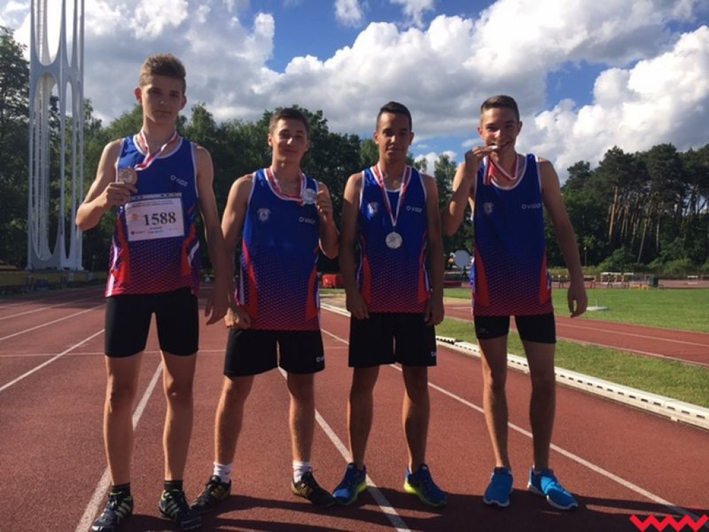 Trzy medale lekkoatletów reprezentujących trzy szkoły naszego powiatu w tegorocznym finale Gimnazjady