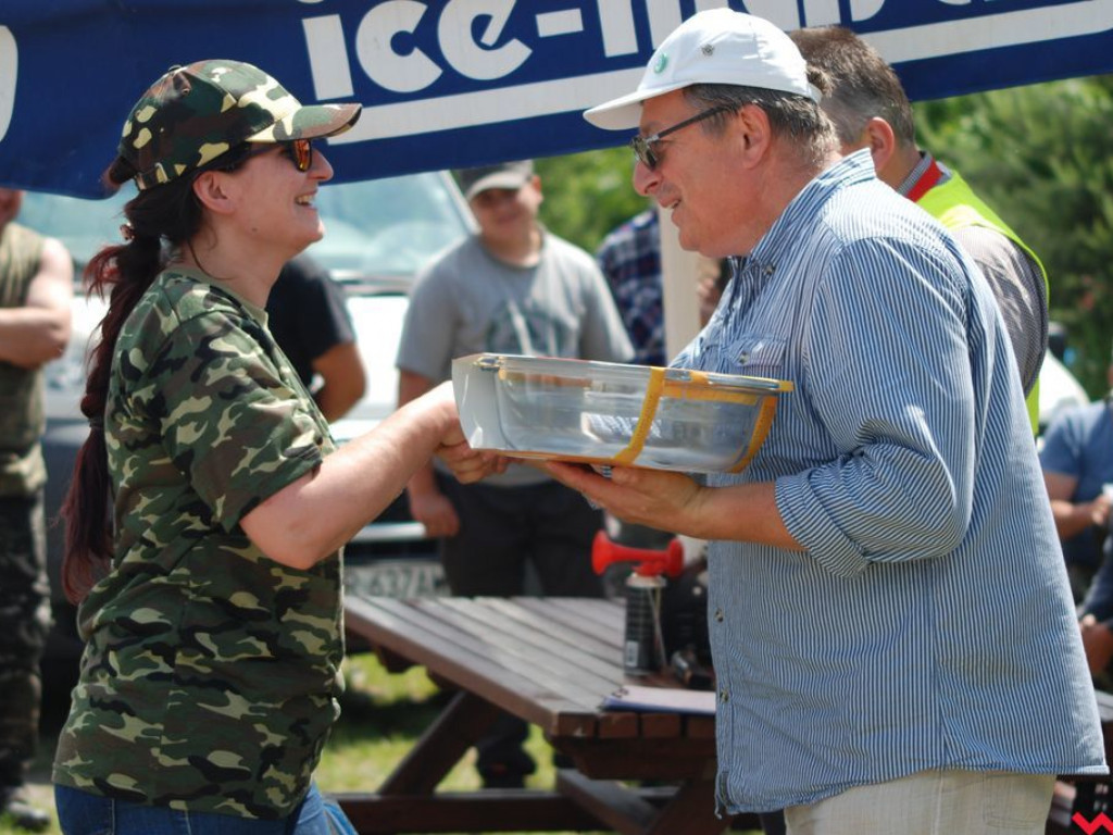 Zawody wędkarskie o puchar prezesa banku