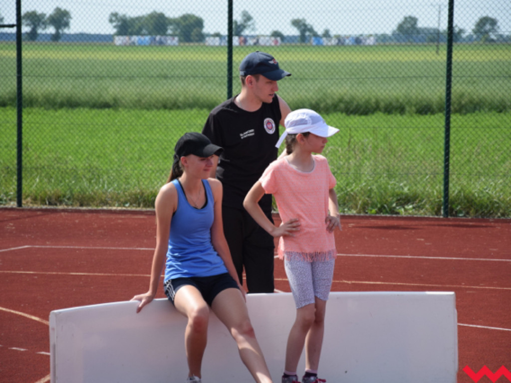 Rodzinna zabawa na kołaczkowskim Orliku. Dali radę mimo upalnej pogody