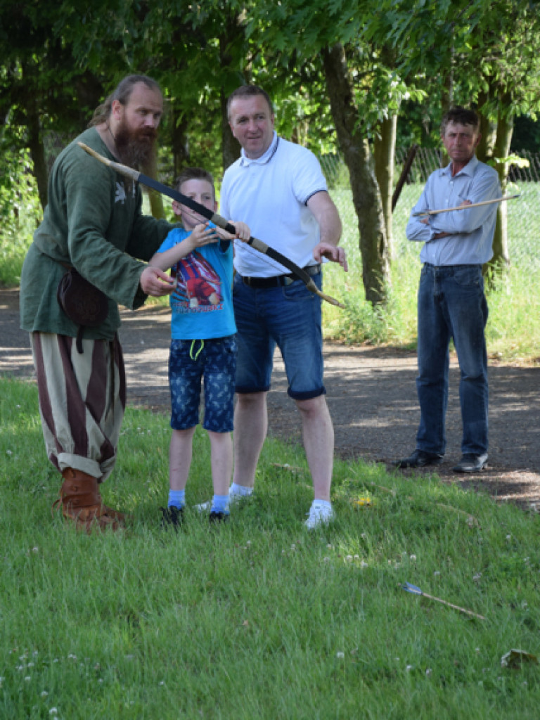 Ekologiczny festyn na zakończenie roku szkolnego w Bieganowie. Mnóstwo atrakcji, duża frekwencja i flashmob