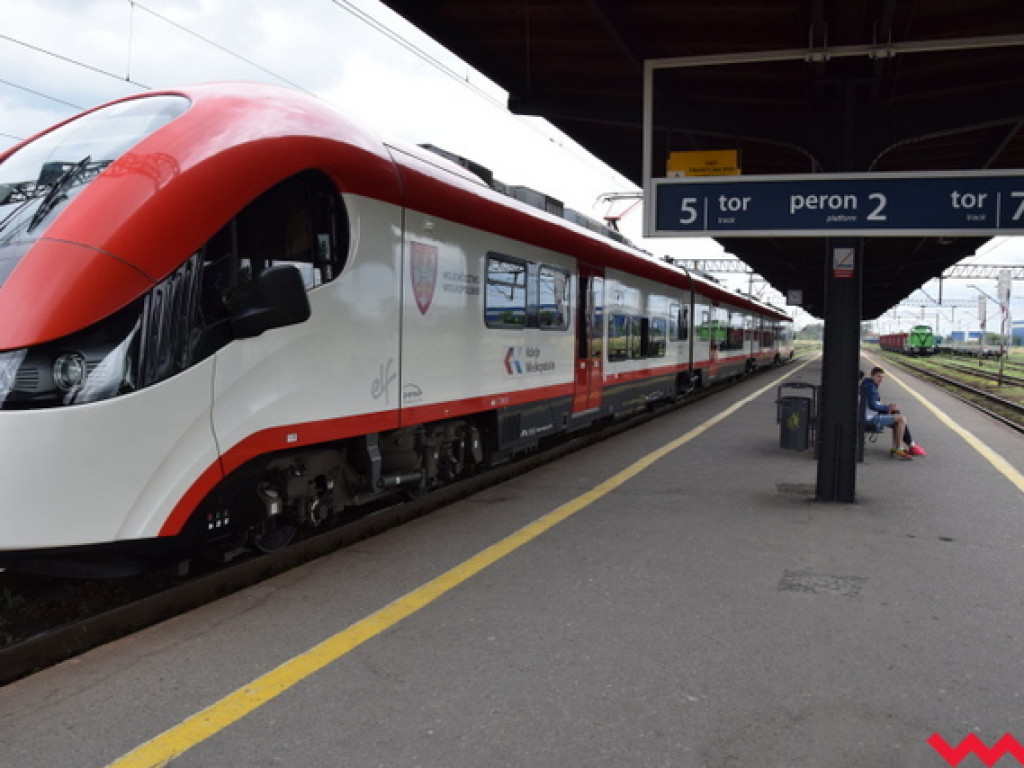  - Jest dobrze! - mówią pasażerowie PKP po uruchomienia autobusowej komunikacji zastępczej do Konina