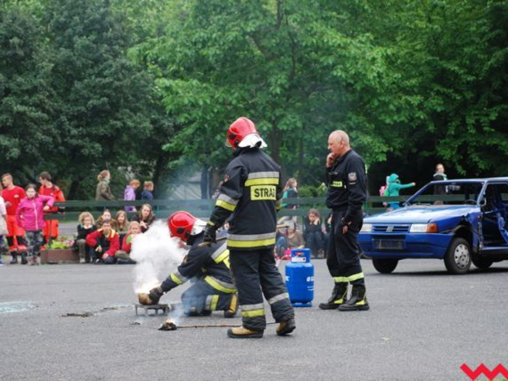 Mokro i wesoło. Deszcz pokrzyżował plany programowe, lecz nie złamał ducha skauta