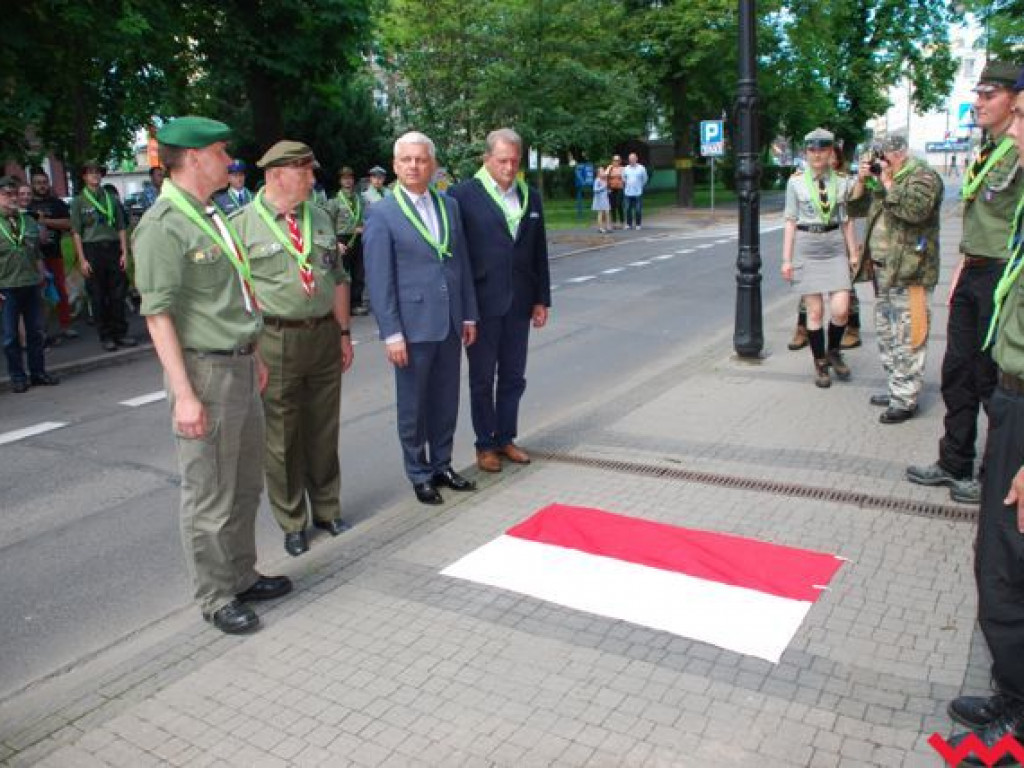 Czuwaj! Tablica pamiątkowa z okazji 100-lecia harcerstwa na ziemi wrzesińskiej została odsłonięta!