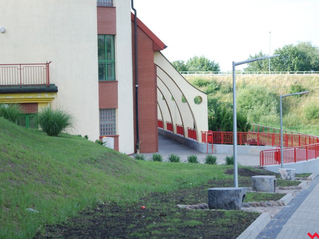 Skarpa nadwarciańska w Pyzdrach zmienia się nie do poznania