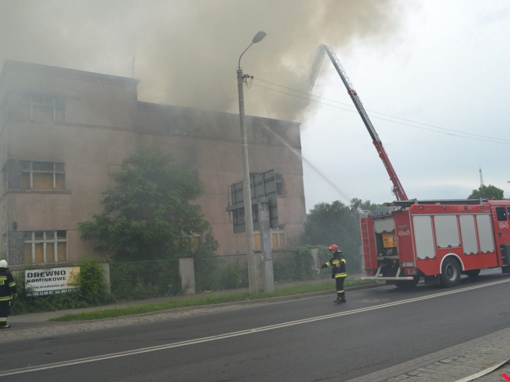 Płonął opuszczony dom na ul. Gnieźnieńskiej we Wrześni. Kolejny raz