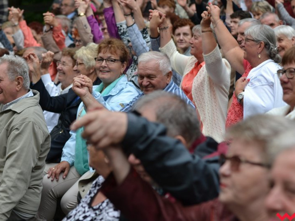 Pełny amfiteatr na finał II Wrzesińskiego Tygodnia Seniorów