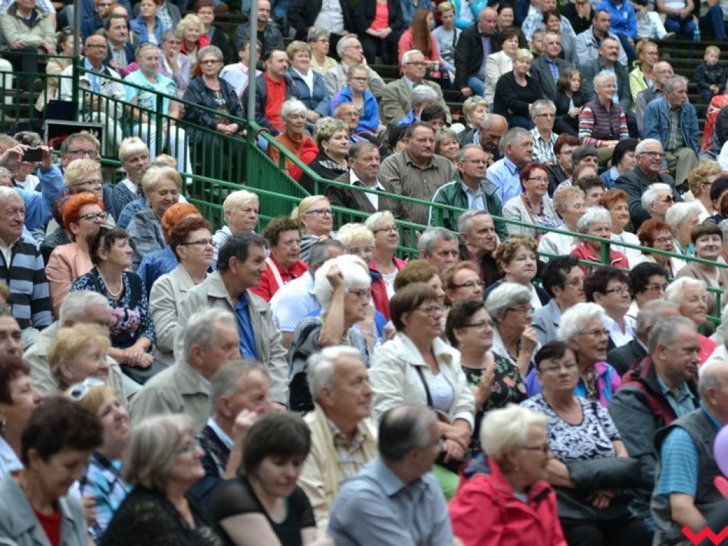 Pełny amfiteatr na finał II Wrzesińskiego Tygodnia Seniorów