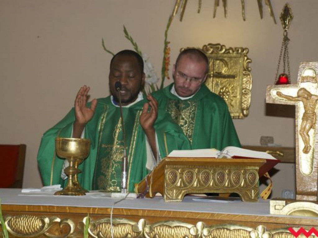 Franciszkańscy bracia z Kenii z misją we Wrześni