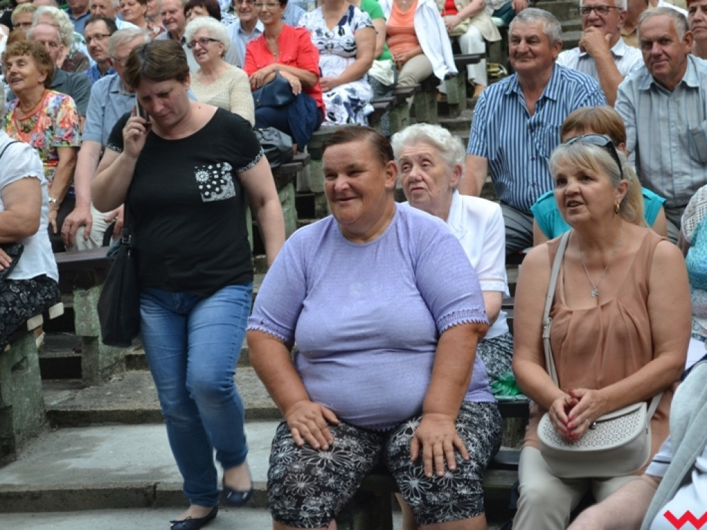 Romantyczne szlagiery Damiana Holeckiego