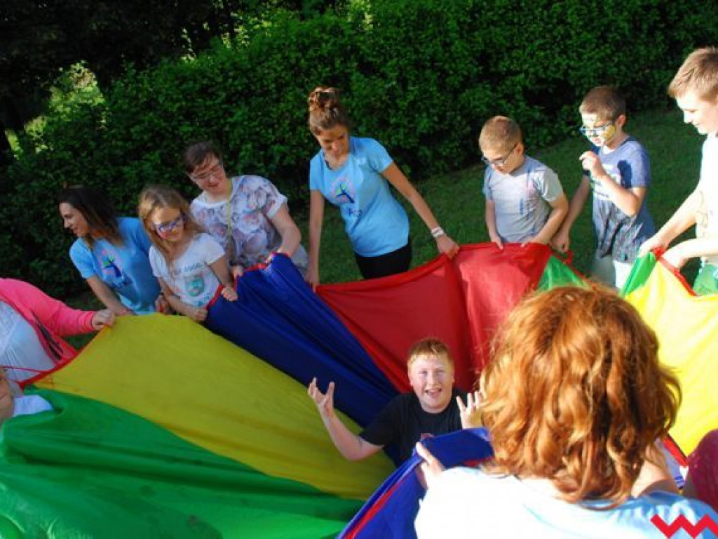 Tu mogli być sobą. We Wrześni odbył się Ogólnopolski Piknik Rodzin Dzieci z Autyzmem