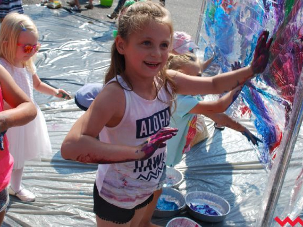 Brudne dziecko, to szczęśliwe dziecko! Niedziela dla milusińskich w parku Hrabiny
