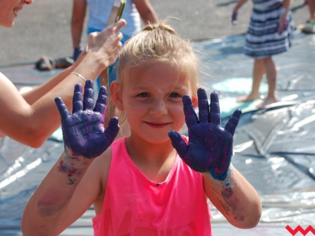 Brudne dziecko, to szczęśliwe dziecko! Niedziela dla milusińskich w parku Hrabiny