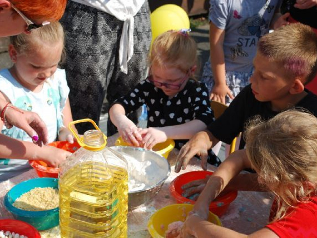 Brudne dziecko, to szczęśliwe dziecko! Niedziela dla milusińskich w parku Hrabiny