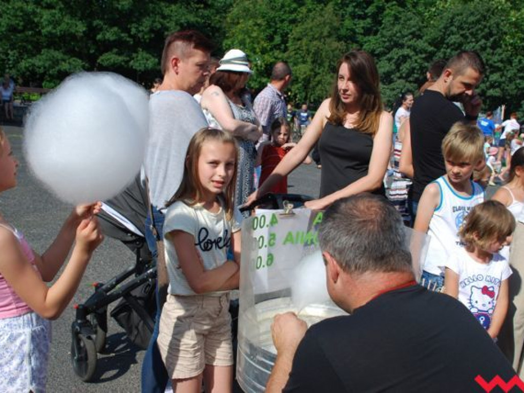 Brudne dziecko, to szczęśliwe dziecko! Niedziela dla milusińskich w parku Hrabiny