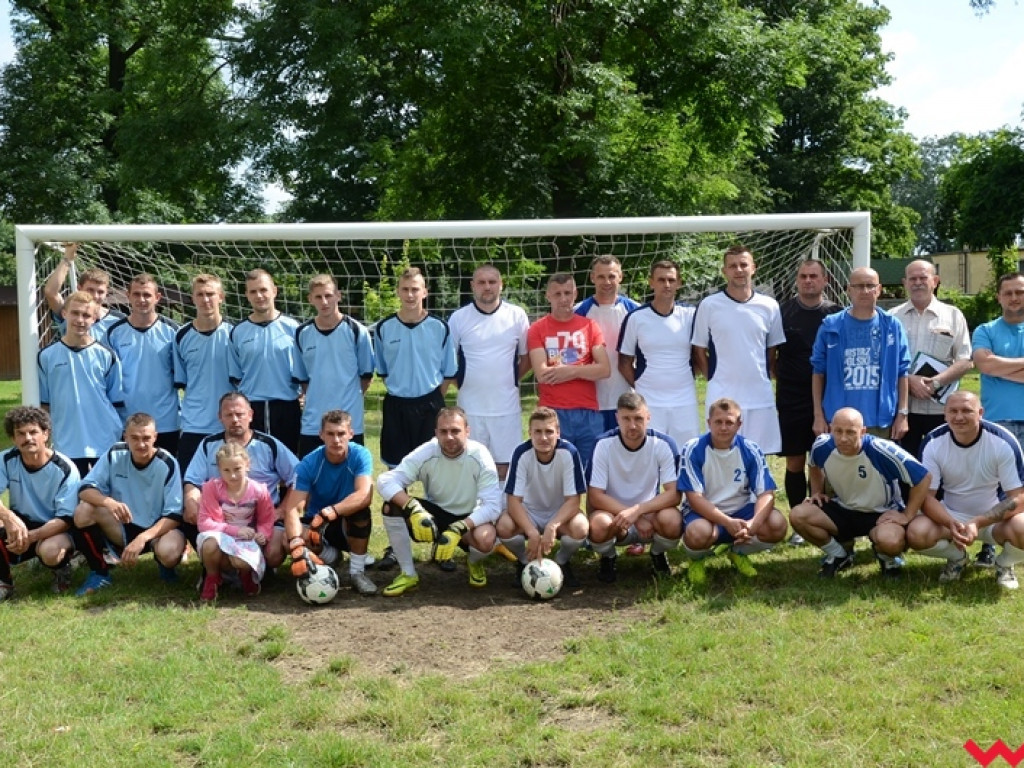 LZS Białężyce na czele wiejskiej ligi piłki nożnej. Za nim LZS Sędziwojewo