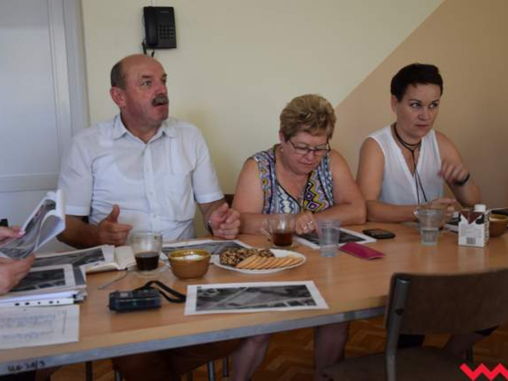 Nieudany przetarg może zagrozić budowie kanalizacji sanitanej w Borzykowie. Wójt Teresa Waszak jest zaniepokojona