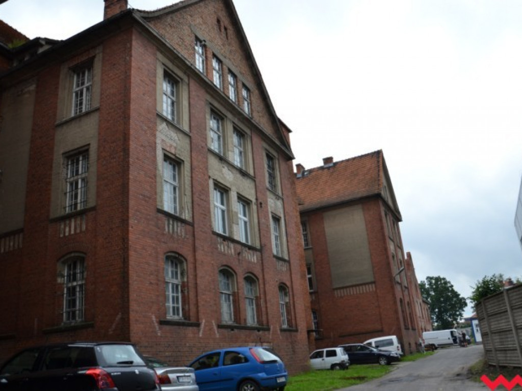 Chcą zrównać z ziemią zabytek, żeby sprzedać grunt – czy to dobry pomysł?