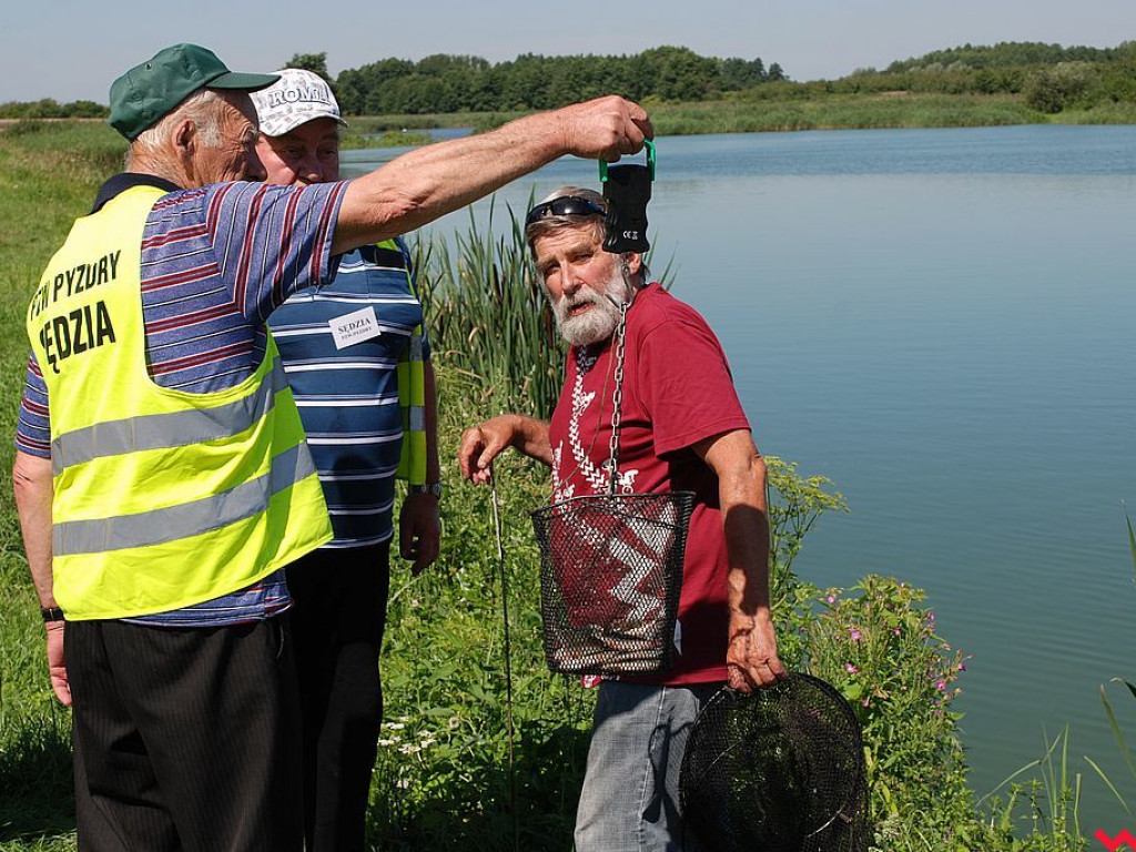 Wędkarze z Pyzdr zdobyli Puchar Starosty Wrzesińskiego