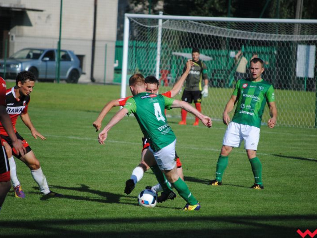 Udana inauguracja sezonu Victorii, wrześnianie pokonują na własnym boisku Rawię Rawicz (galeria)