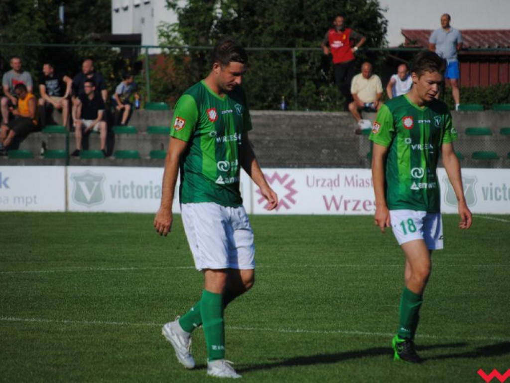 Udana inauguracja sezonu Victorii, wrześnianie pokonują na własnym boisku Rawię Rawicz (galeria)