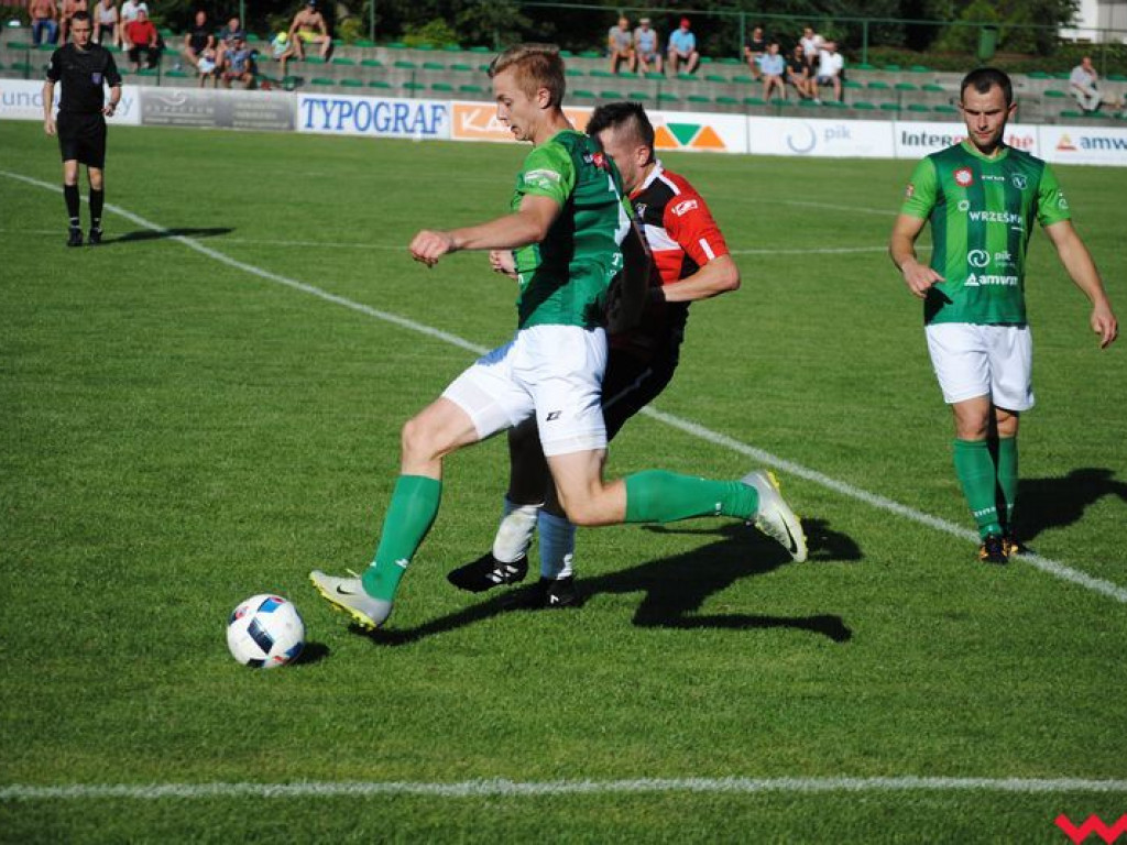 Udana inauguracja sezonu Victorii, wrześnianie pokonują na własnym boisku Rawię Rawicz (galeria)
