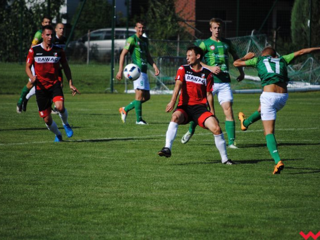 Udana inauguracja sezonu Victorii, wrześnianie pokonują na własnym boisku Rawię Rawicz (galeria)