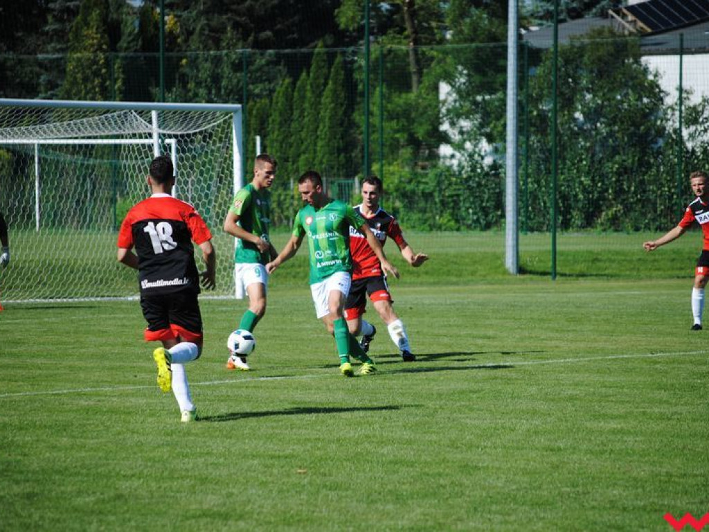 Udana inauguracja sezonu Victorii, wrześnianie pokonują na własnym boisku Rawię Rawicz (galeria)