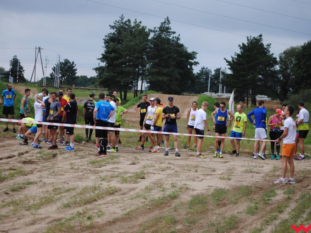 Drugi ekstremalny bieg po torze motocrossowym w Opatówku rozstrzygnięty, zwycięzcą okazał się reprezentant Witkowa (galeria)