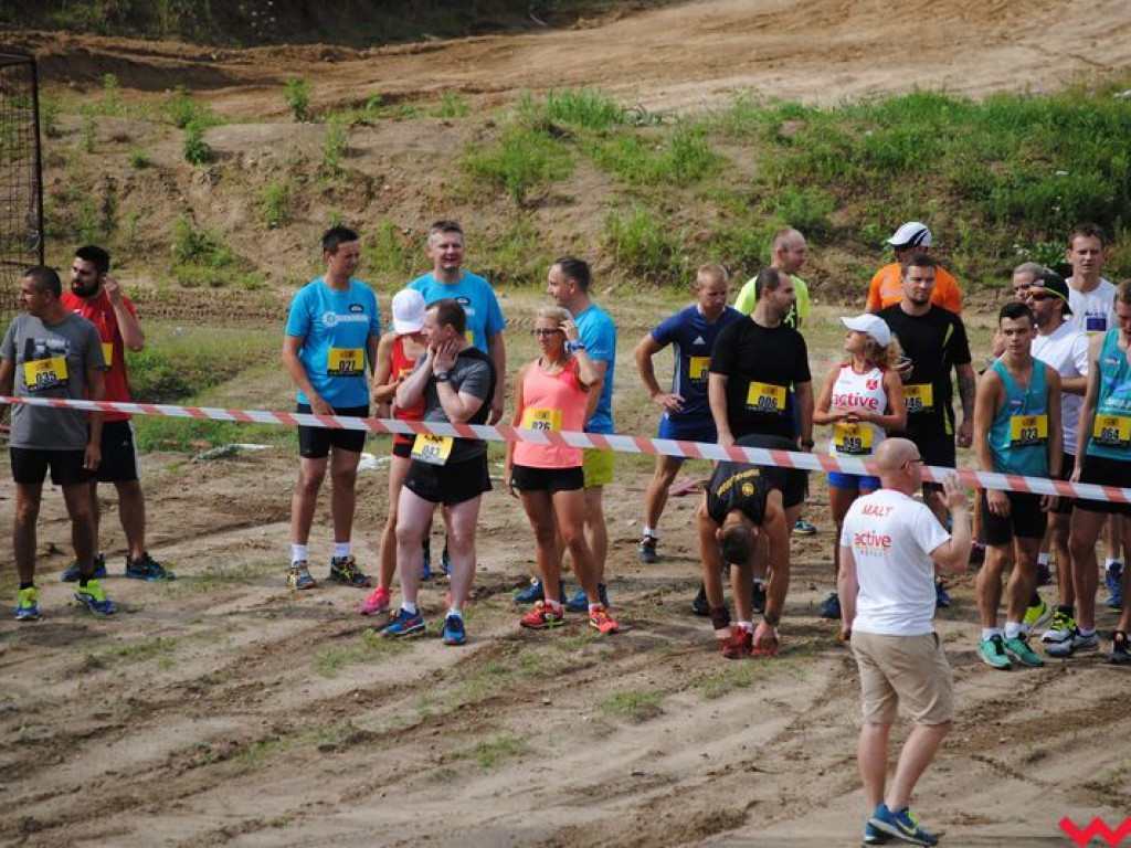 Drugi ekstremalny bieg po torze motocrossowym w Opatówku rozstrzygnięty, zwycięzcą okazał się reprezentant Witkowa (galeria)