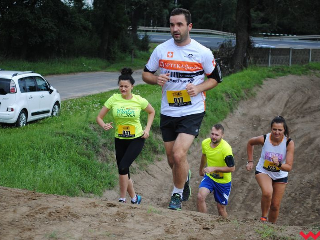 Drugi ekstremalny bieg po torze motocrossowym w Opatówku rozstrzygnięty, zwycięzcą okazał się reprezentant Witkowa (galeria)