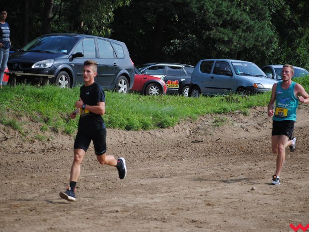 Drugi ekstremalny bieg po torze motocrossowym w Opatówku rozstrzygnięty, zwycięzcą okazał się reprezentant Witkowa (galeria)