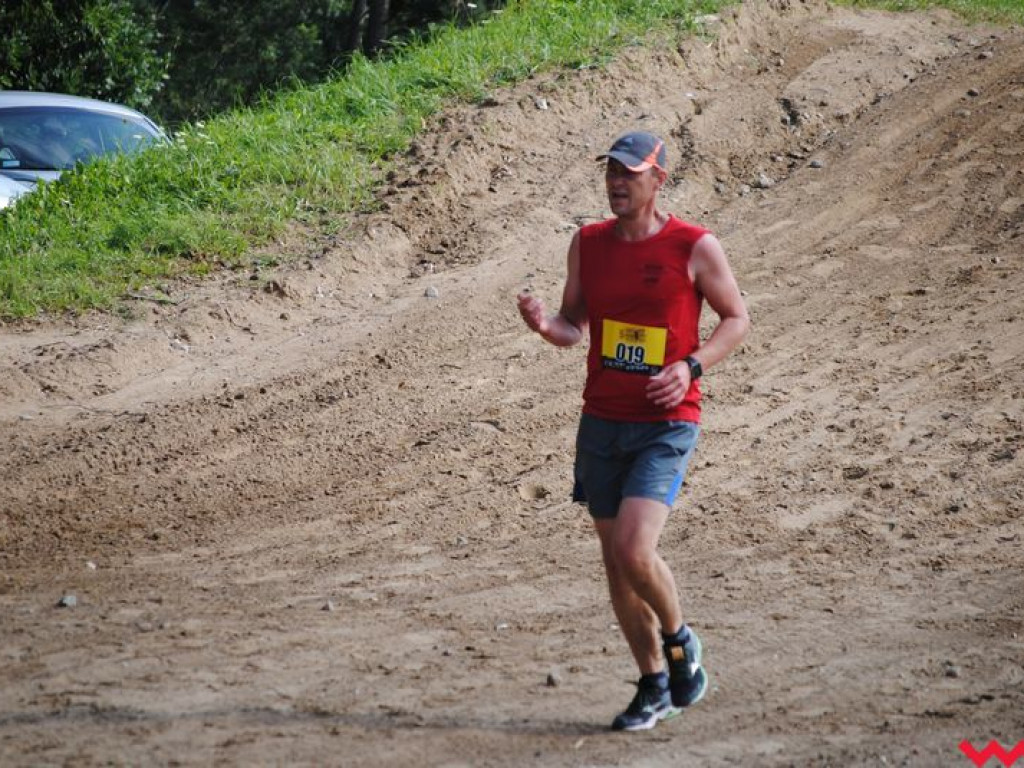 Drugi ekstremalny bieg po torze motocrossowym w Opatówku rozstrzygnięty, zwycięzcą okazał się reprezentant Witkowa (galeria)