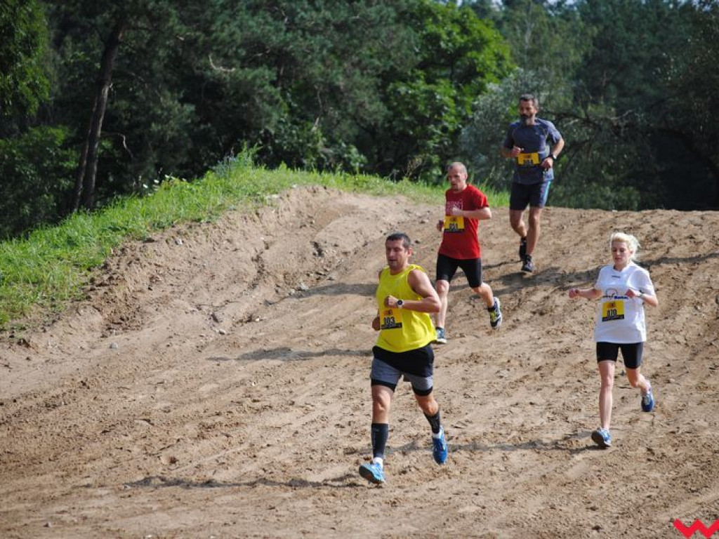 Drugi ekstremalny bieg po torze motocrossowym w Opatówku rozstrzygnięty, zwycięzcą okazał się reprezentant Witkowa (galeria)