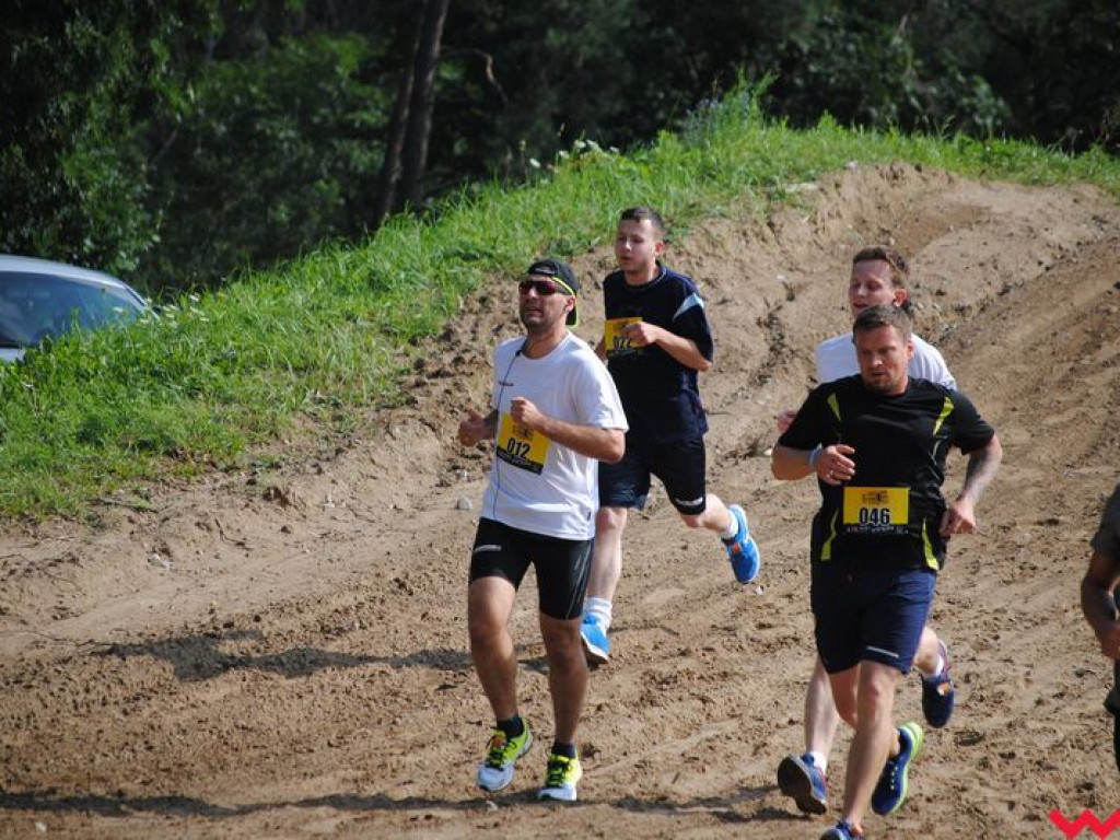 Drugi ekstremalny bieg po torze motocrossowym w Opatówku rozstrzygnięty, zwycięzcą okazał się reprezentant Witkowa (galeria)