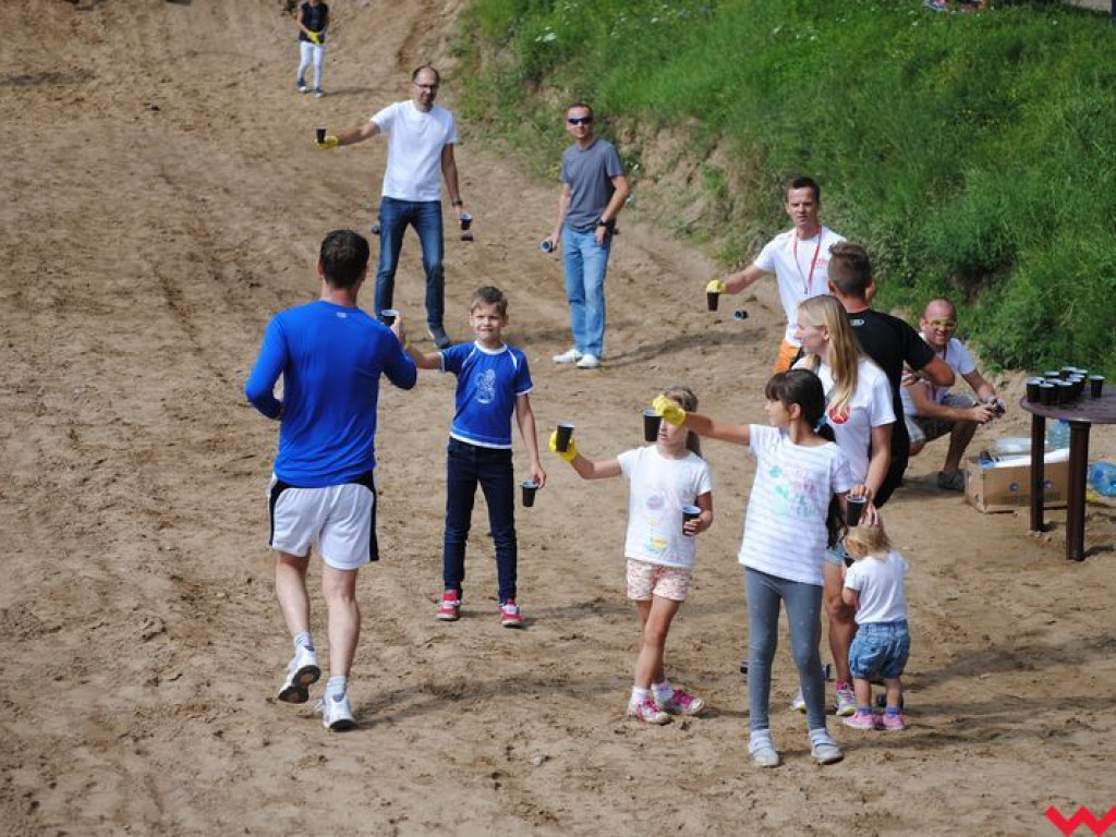 Drugi ekstremalny bieg po torze motocrossowym w Opatówku rozstrzygnięty, zwycięzcą okazał się reprezentant Witkowa (galeria)