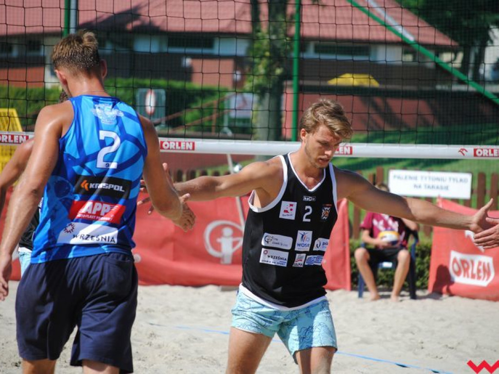 Września areną walki o ostatnie punkty w eliminacjach do mistrzostw Polski w siatkówce plażowej mężczyzn (galeria)