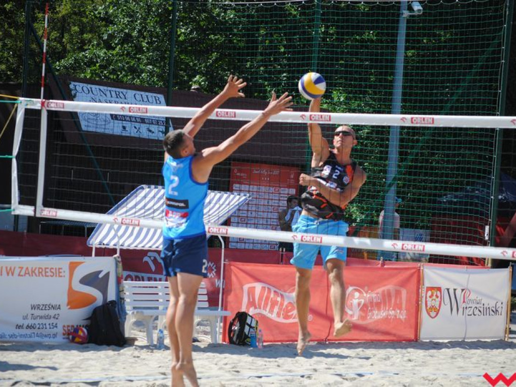 Września areną walki o ostatnie punkty w eliminacjach do mistrzostw Polski w siatkówce plażowej mężczyzn (galeria)